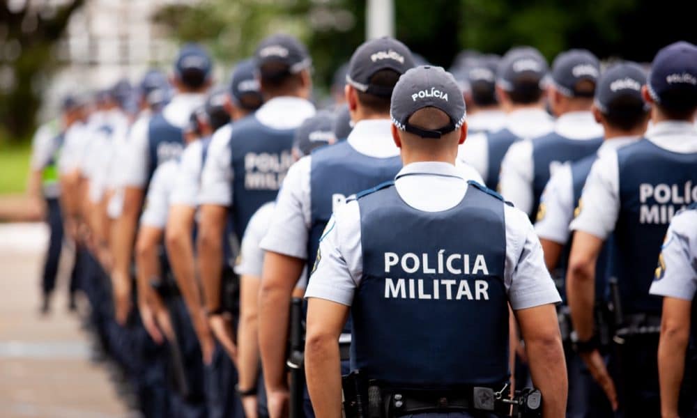 Policial pode abrir uma empresa